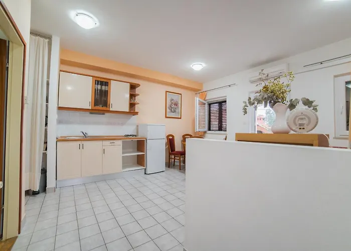 Vedrana Apartamento Murter